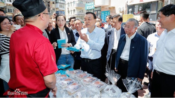 地攤經(jīng)濟成為打包帶廠家，另外的一種”分銷”方式